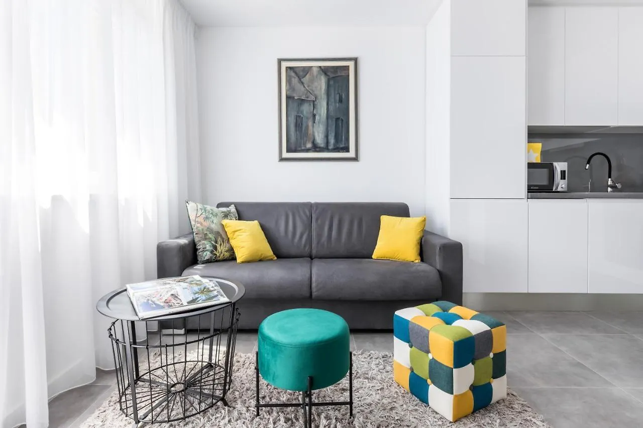 Down Town Apartment Split